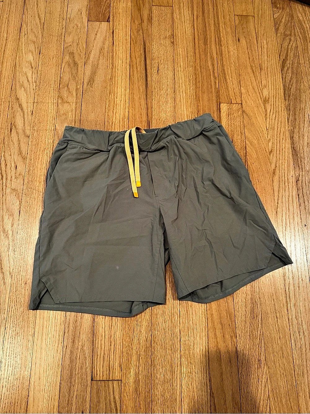 Wellen Sevens Sport Short Men'Small Gray Athletic Shorts Small